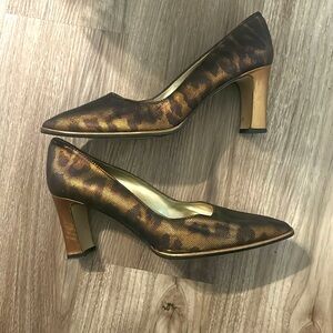 Costablanca Brown Leopard Print Leather Pumps